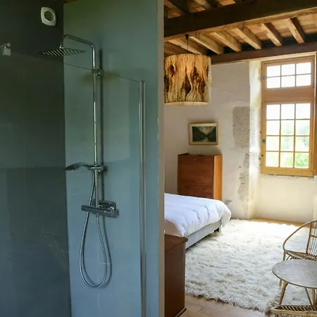 Casa vacanze 13th Century Commandery Near Nerac
